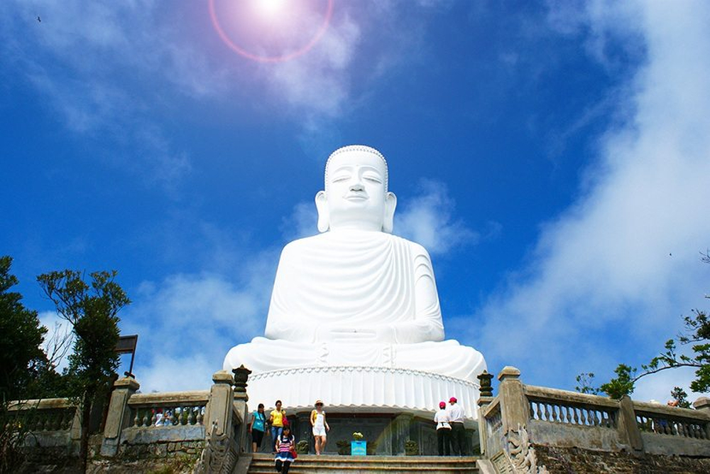 Đường đến chùa Linh Ứng Bà Nà - Núi Chúa dễ đi